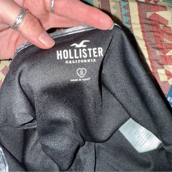 NWT Hollister Crop Tank Small - Picture 3 of 6